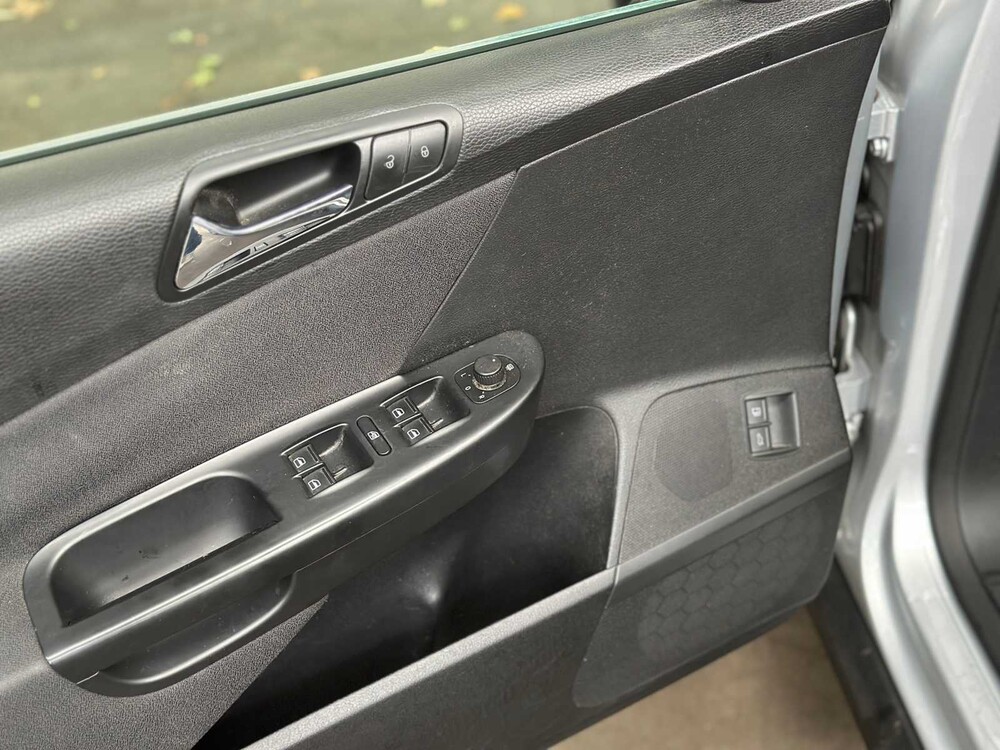 Volkswagen Passat Variant 2.0 FSI Comfortl.Bns 150pk 2007, 55-TZ-XV