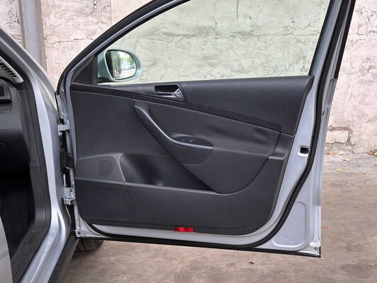 Volkswagen Passat Variant 2.0 FSI Comfortl.Bns 150pk 2007, 55-TZ-XV