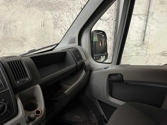 Peugeot Boxer 330 2.2 HDI L2H1 DC 120pk 2008 (6-persoons), 09-VRD-9