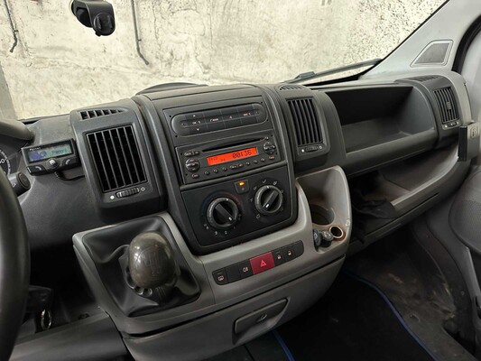 Peugeot Boxer 330 2.2 HDI L2H1 DC 120pk 2008 (6-persoons), 09-VRD-9
