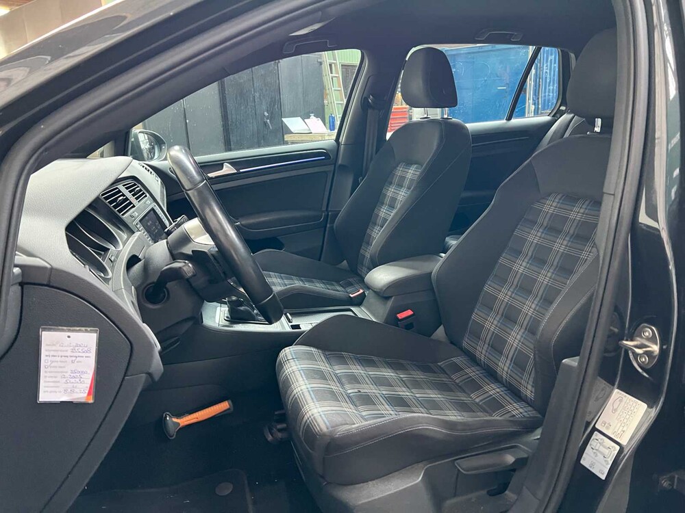 Volkswagen Golf GTE 1.4 TSI 150pk 2015, HB-972-G