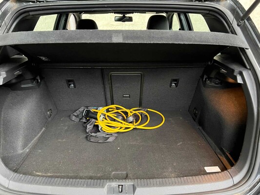 Volkswagen Golf GTE 1.4 TSI 150pk 2015, HB-972-G