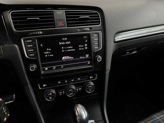 Volkswagen Golf GTE 1.4 TSI 150pk 2015, HB-972-G