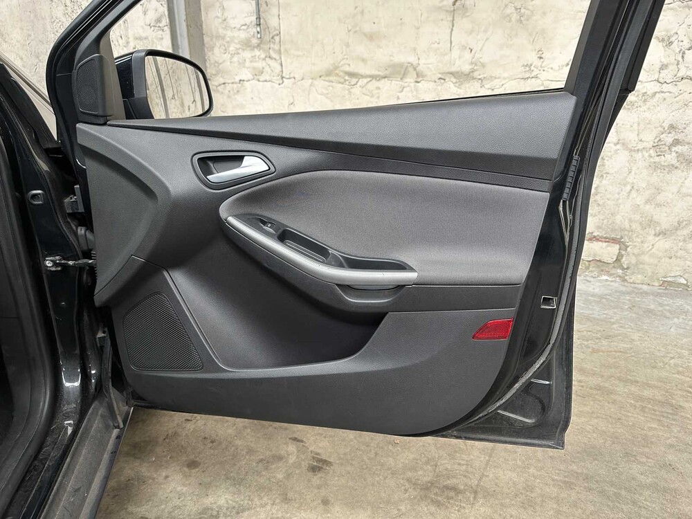 Ford Focus 1.6 TI-VCT Titanium -Automaat- 125pk 2013, HZ-292-H