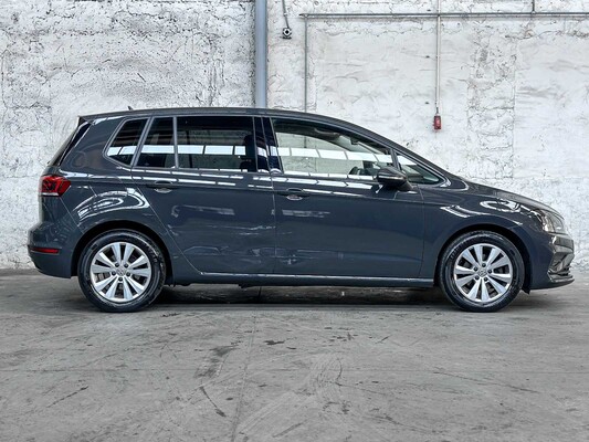 Volkswagen Golf Sportsvan 1.0 TSI Highline 110pk 2018, N-155-RT