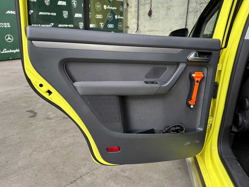 Volkswagen Touran 2.0 TDI Comfortline BlueMotion (AUTOMAAT) 140pk 2013, 8-KNN-06