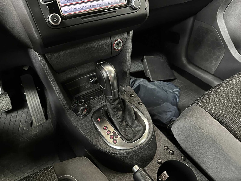 Volkswagen Touran 2.0 TDI Comfortline BlueMotion (AUTOMAAT) 140pk 2013, 8-KNN-06