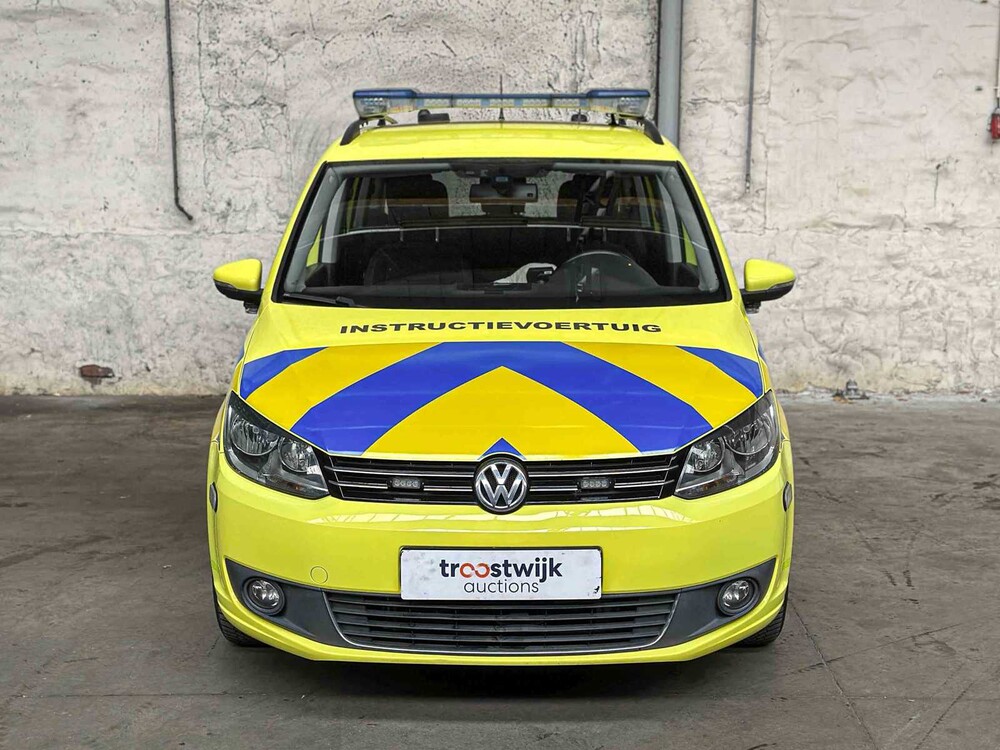 Volkswagen Touran 2.0 TDI Comfortline BlueMotion (AUTOMAAT) 140pk 2013, 8-KNN-06