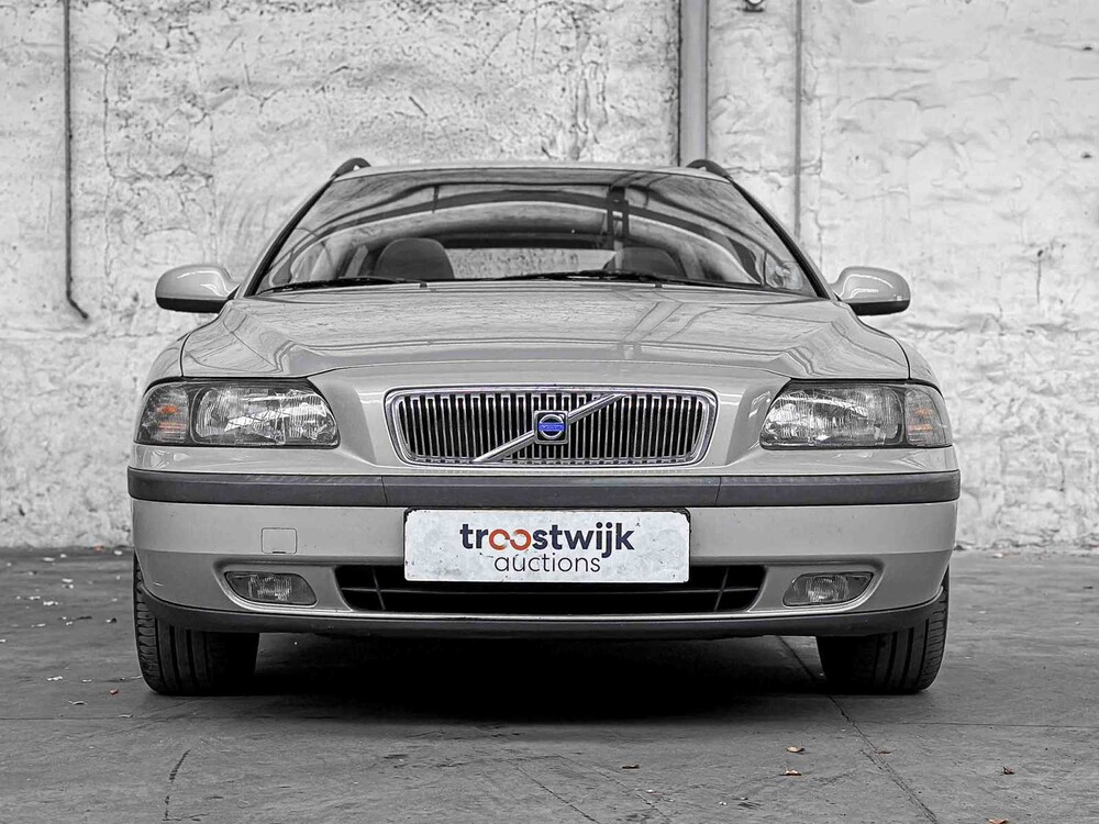 Volvo V70 2.4 T G.Ocean Race 200pk 2002, 97-JS-SG