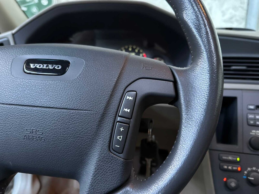 Volvo V70 2.4 T G.Ocean Race 200pk 2002, 97-JS-SG