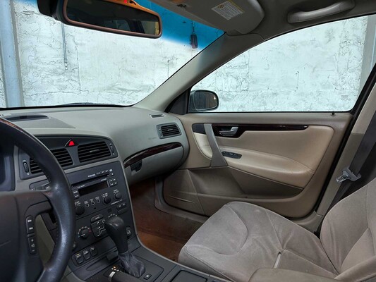 Volvo V70 2.4 T G.Ocean Race 200pk 2002, 97-JS-SG