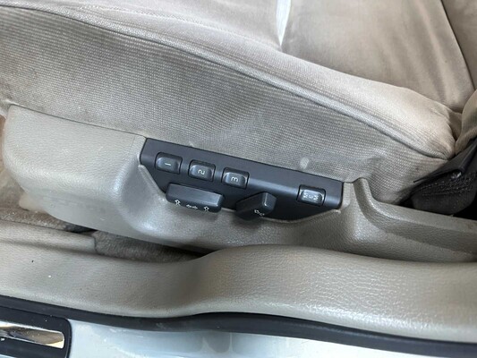 Volvo V70 2.4 T G.Ocean Race 200pk 2002, 97-JS-SG