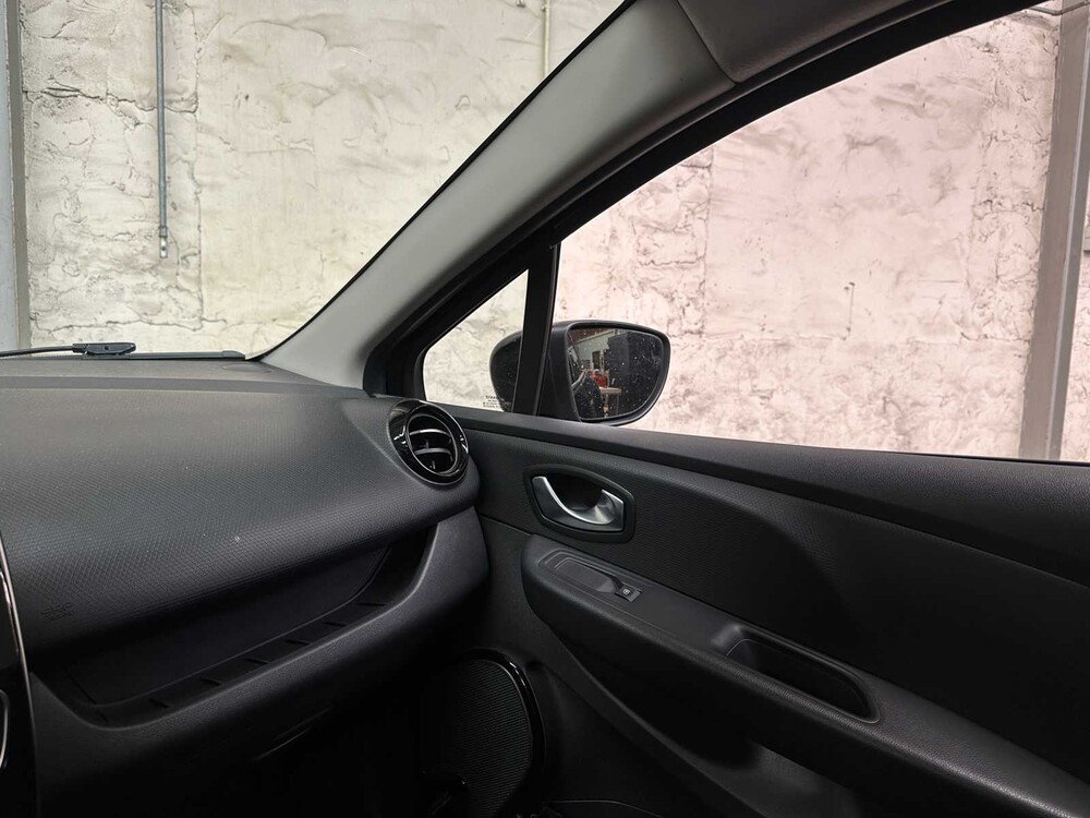 Renault Clio Estate 0.9 TCe Limited 90pk 2020, H-550-BF