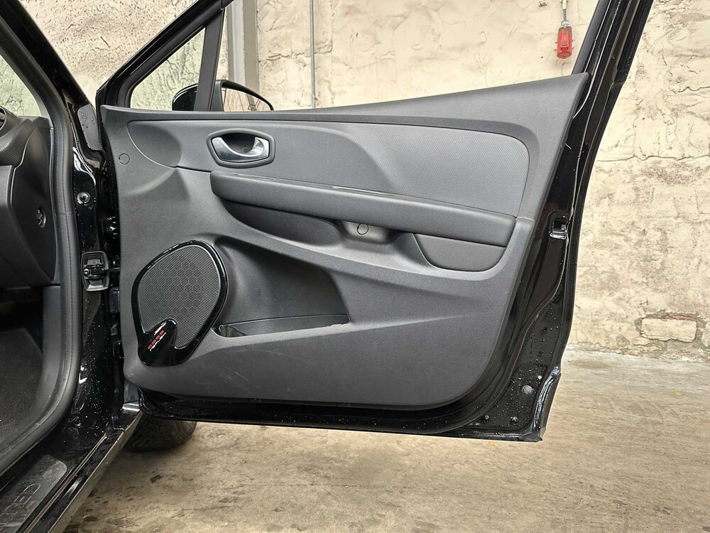 Renault Clio Estate 0.9 TCe Limited 90pk 2020, H-550-BF