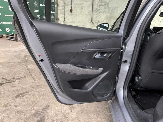 Peugeot 208 1.2 PureTech Style 75pk 2022, S-682-FJ