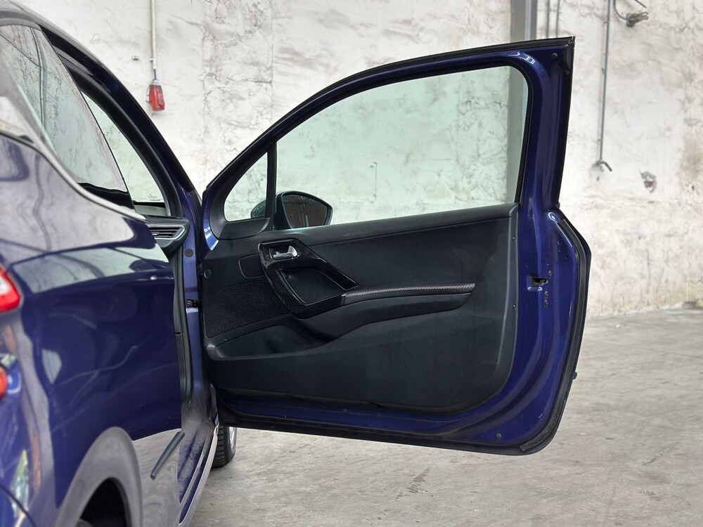 Peugeot 208 1.4 VTi Allure 95pk 2012, 31-XVB-3