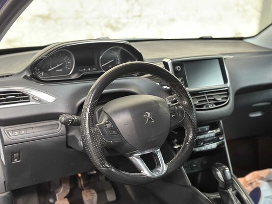 Peugeot 208 1.4 VTi Allure 95pk 2012, 31-XVB-3