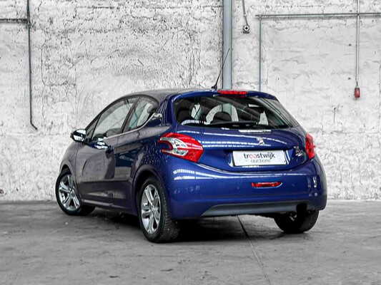 Peugeot 208 1.4 VTi Allure 95pk 2012, 31-XVB-3