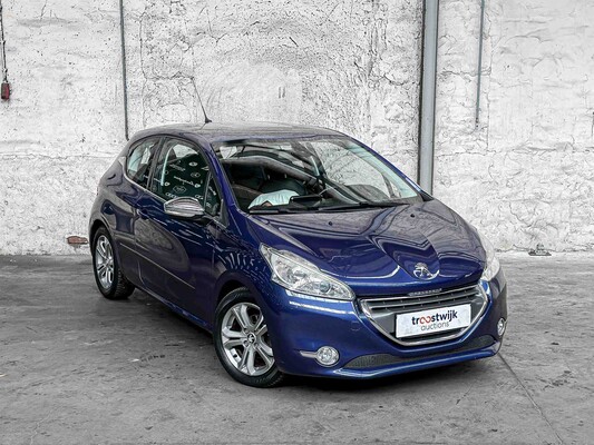 Peugeot 208 1.4 VTi Allure 95pk 2012, 31-XVB-3