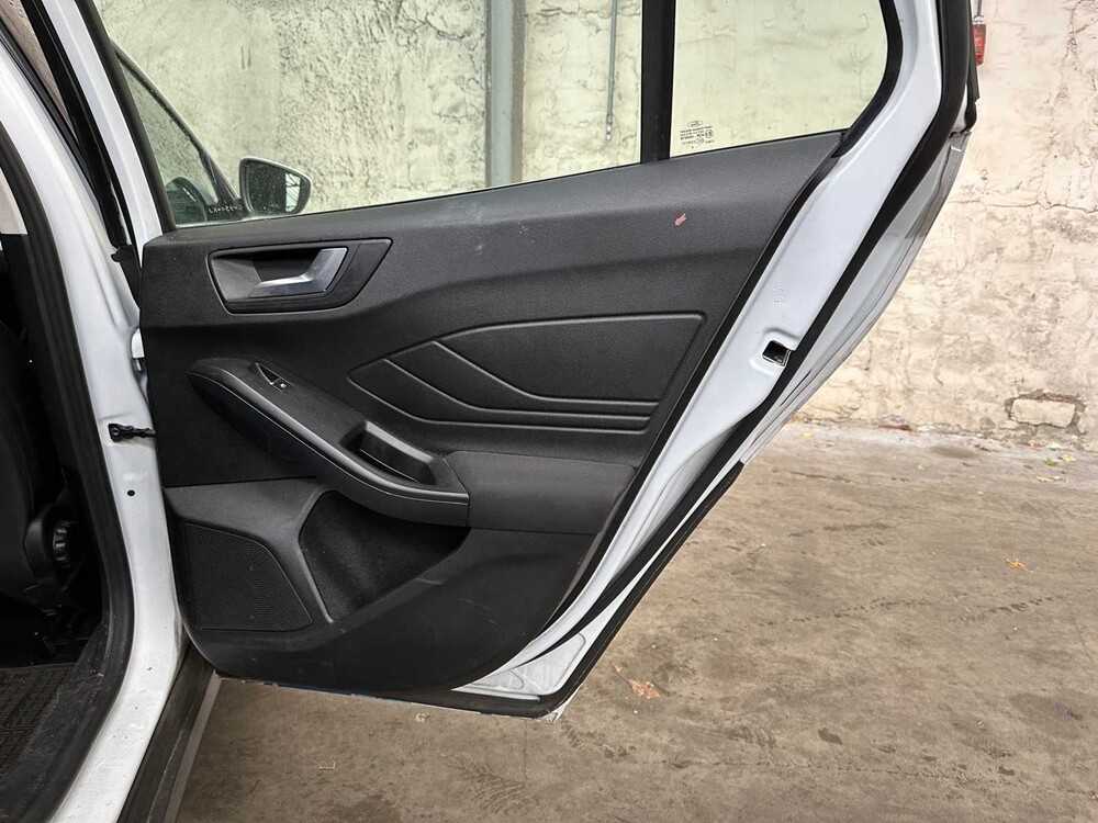 Ford Focus Wagon 1.0 EcoBoost Trend Edition Business 2019 (Org-NL & eerste eigenaar), G-954-KJ