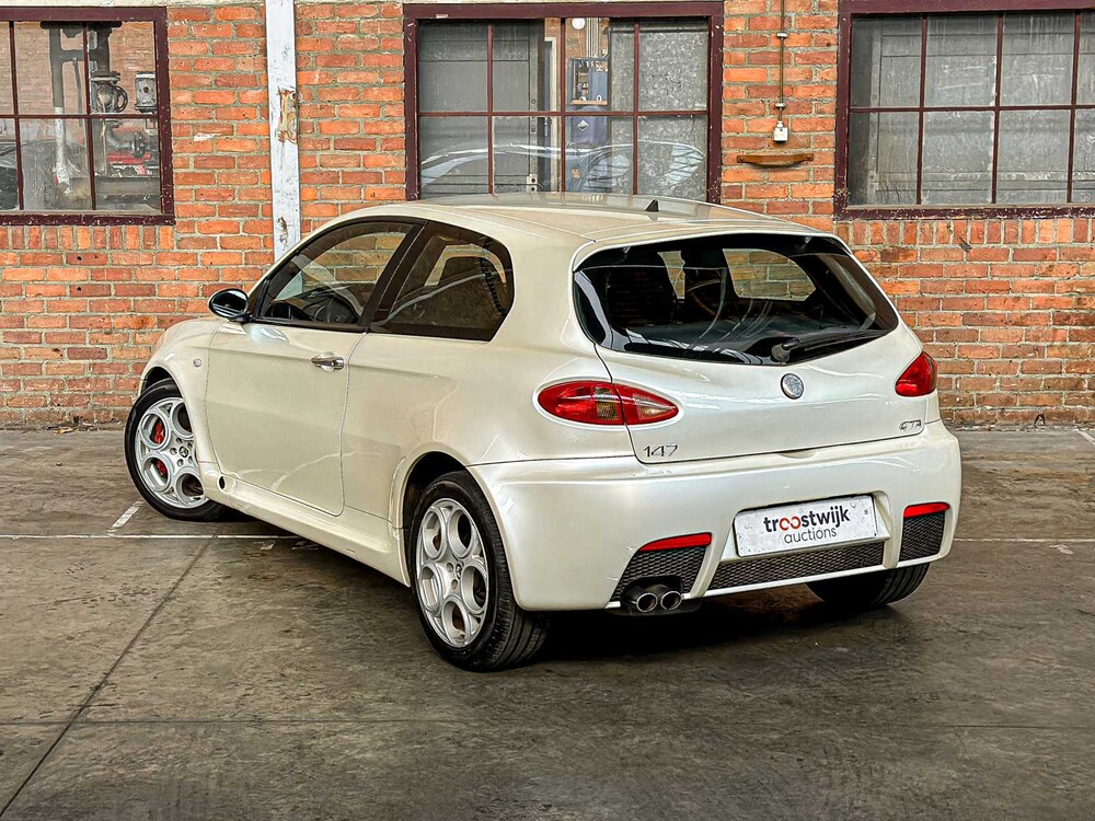 Alfa Romeo 147 GTA 3.2 V6 250pk 2005 -Youngtimer-