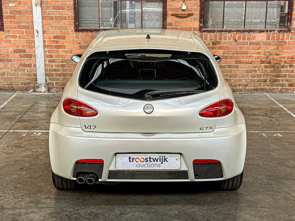 Alfa Romeo 147 GTA 3.2 V6 250pk 2005 -Youngtimer-