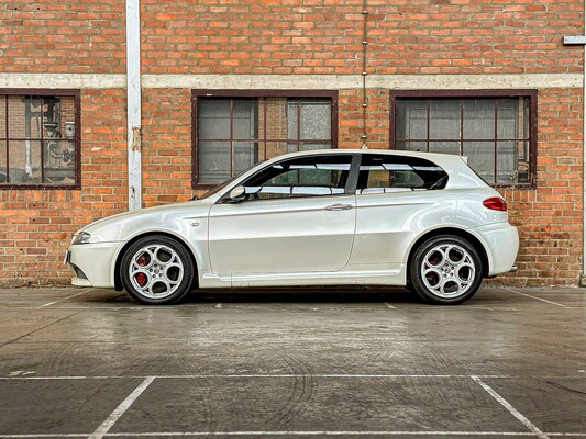 Alfa Romeo 147 GTA 3.2 V6 250pk 2005 -Youngtimer-