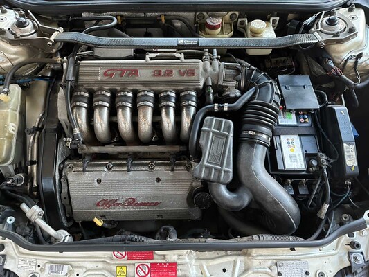 Alfa Romeo 147 GTA 3.2 V6 250pk 2005 -Youngtimer-