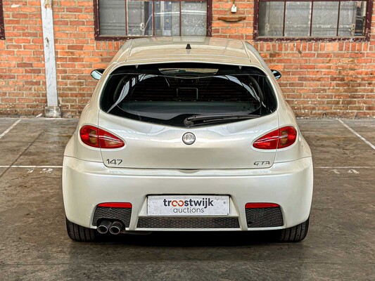 Alfa Romeo 147 GTA 3.2 V6 250pk 2005 -Youngtimer-