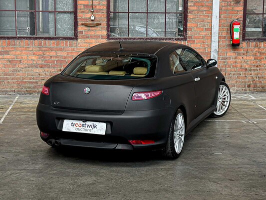 Alfa Romeo GT 3.2 V6 240pk 2004 -Youngtimer-
