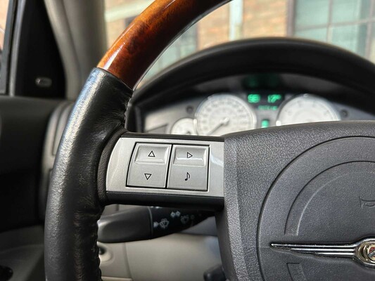 Chrysler 300C HEMI 5.7 V8 340pk 2005 -Youngtimer-