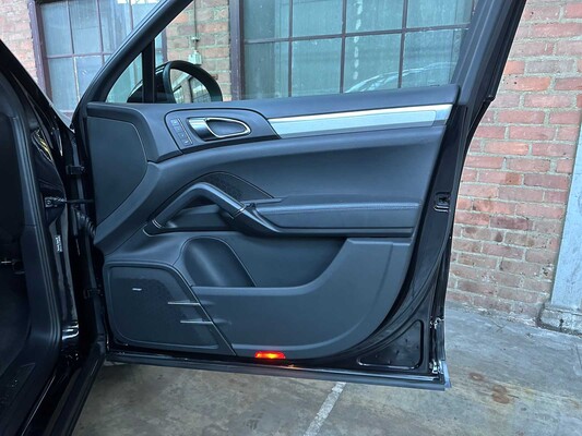 Porsche Cayenne Turbo 4.8 V8 493pk 2010