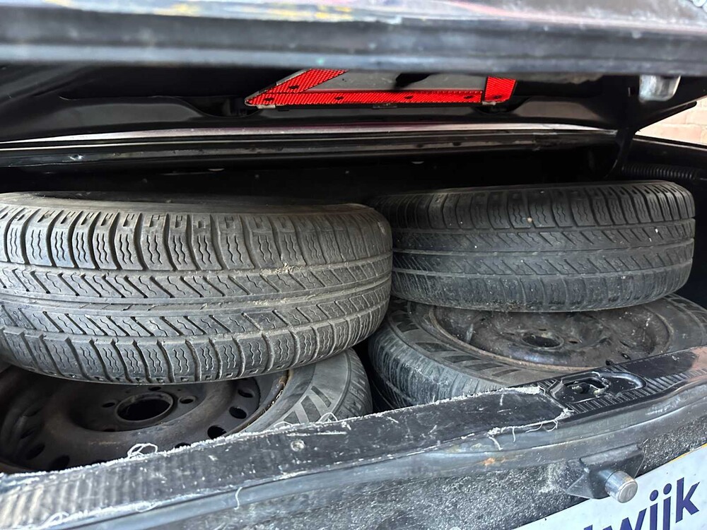 Mercedes-Benz 240 Lang -Carbage Run- 128pk 1983, KH-94-RV