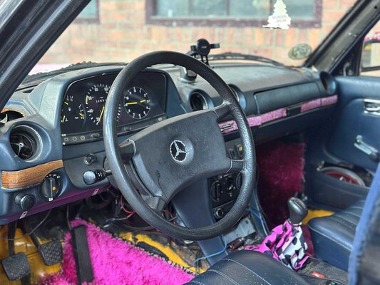 Mercedes-Benz 240 Lang -Carbage Run- 128pk 1983, KH-94-RV