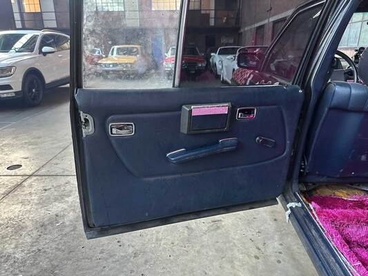 Mercedes-Benz 240 Lang -Carbage Run- 128pk 1983, KH-94-RV