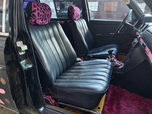 Mercedes-Benz 240 Lang -Carbage Run- 128pk 1983, KH-94-RV