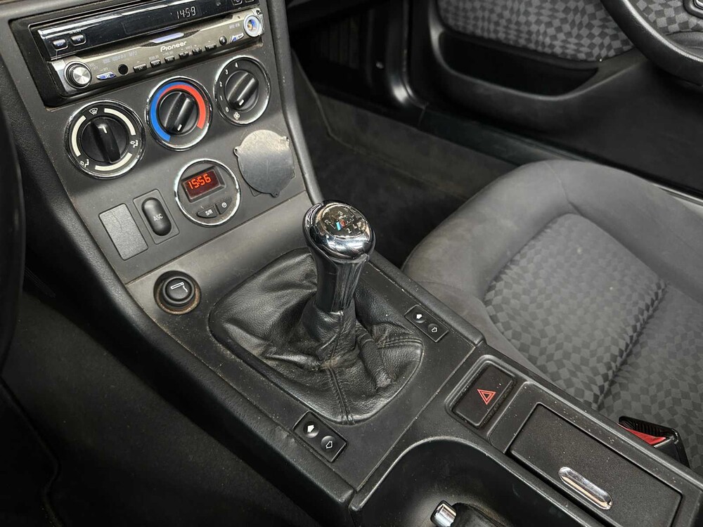 BMW Z3 Roadster Facelift 1.9i 118pk 2001, 64-GR-JN