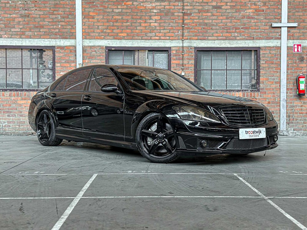 Mercedes S63 AMG 6.2 V8 518pk 2007