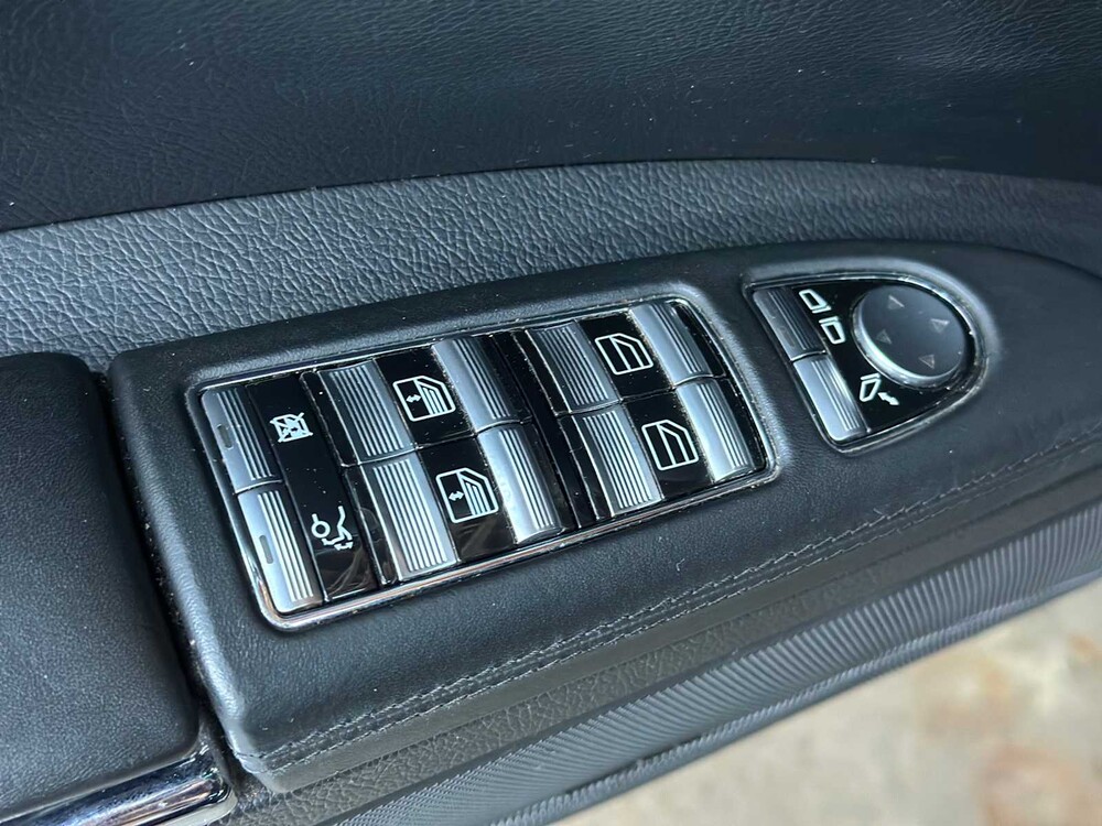 Mercedes S63 AMG 6.2 V8 518pk 2007