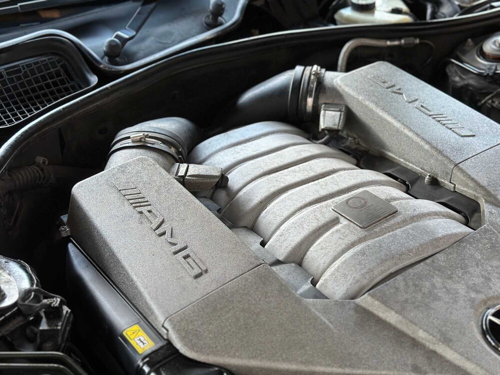 Mercedes S63 AMG 6.2 V8 518pk 2007