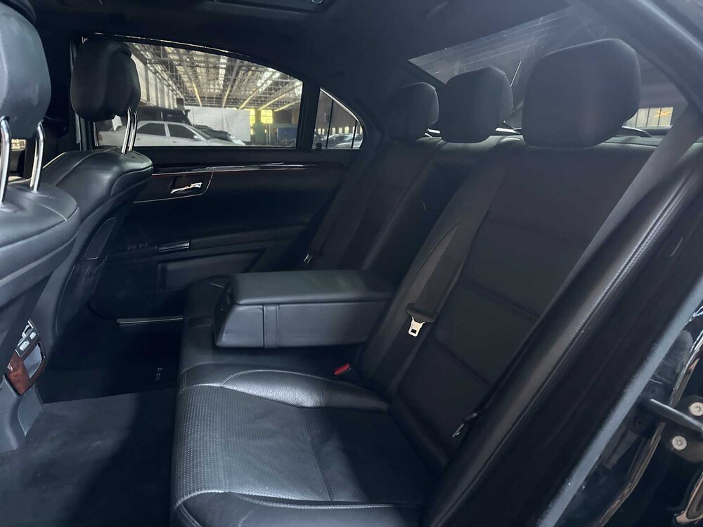 Mercedes S63 AMG 6.2 V8 518pk 2007