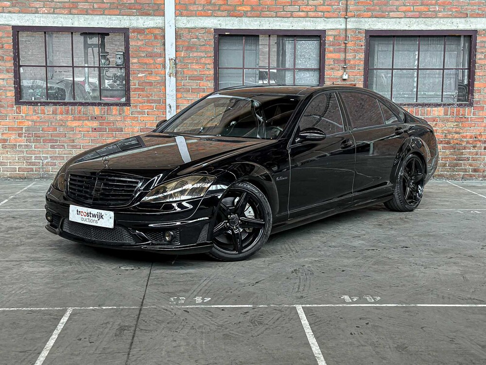 Mercedes S63 AMG 6.2 V8 518pk 2007