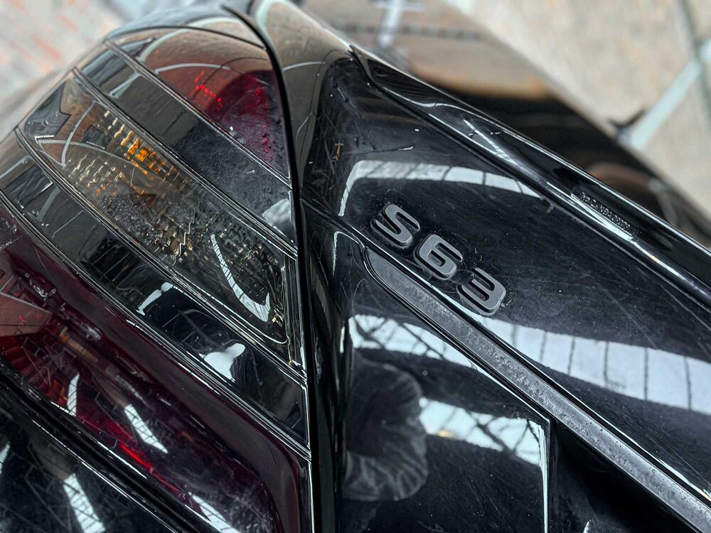 Mercedes S63 AMG 6.2 V8 518pk 2007