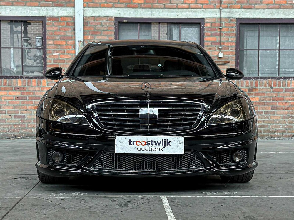 Mercedes S63 AMG 6.2 V8 518pk 2007