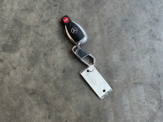 Mercedes S63 AMG 6.2 V8 518pk 2007