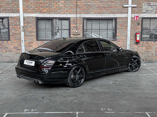 Mercedes S63 AMG 6.2 V8 518pk 2007