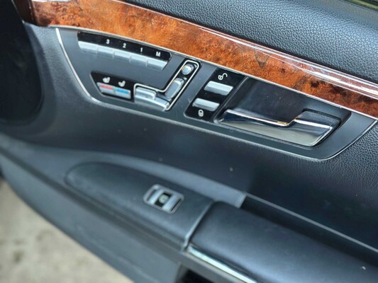 Mercedes S63 AMG 6.2 V8 518pk 2007