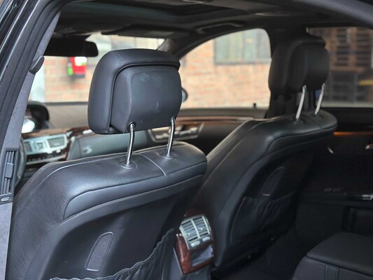 Mercedes S63 AMG 6.2 V8 518pk 2007