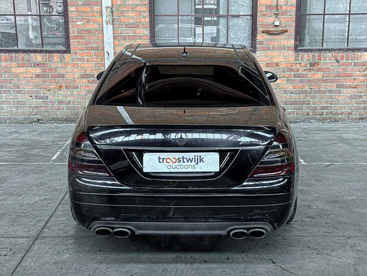 Mercedes S63 AMG 6.2 V8 518pk 2007