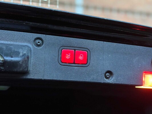 Mercedes S63 AMG 6.2 V8 518pk 2007